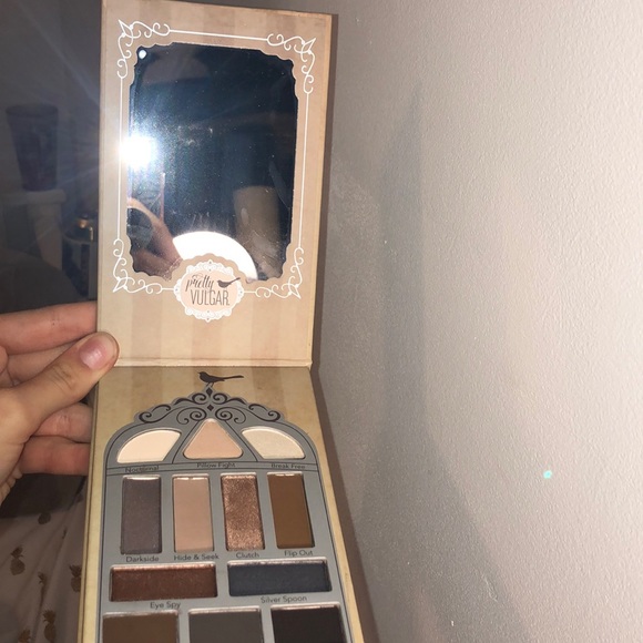 Pretty vulgar nightingale palette - Picture 3 of 4